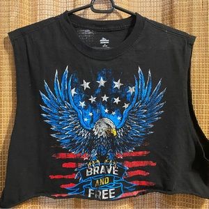 Crop top tee size medium